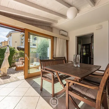 Estay - Casa Daniela Nyaraló Pula